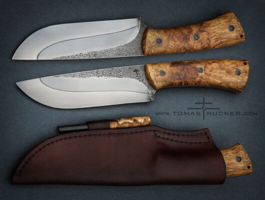 Fulltang knife for camping with firesteel